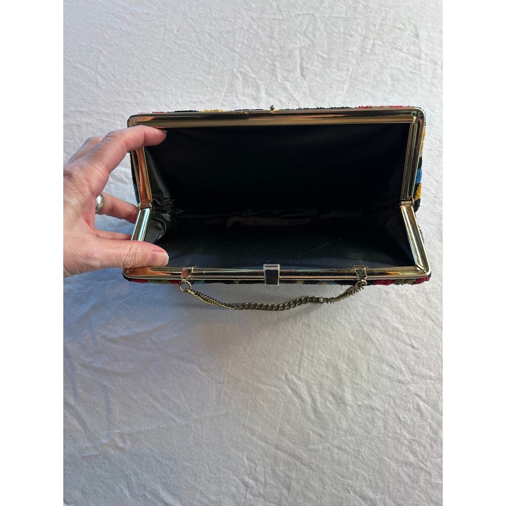 Vintage Black Floral Tapestry Carpet Clutch, 1950's - Picture 5 of 7